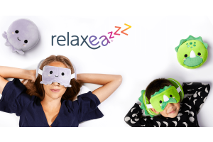 Relaxeazzz Travel Pillow: Finalist for the Gift of All Time¬